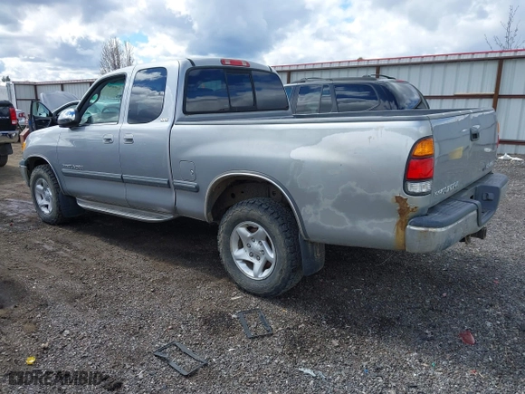 2002 Toyota Tundra SR5 with VIN 5TBBT44172S324808, listed as a IAAI auction lot 41998084 with 233,109 mi miles. Bid and sale history available at carsss.com. Image 3.