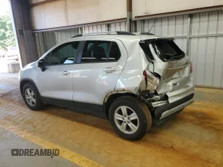 2021 Chevrolet Trax LT z VIN KL7CJLSB2MB329719, wystawiony jako Copart lot #60140315 z przebiegiem Nie podano mil oraz Szkoda całkowita • Salvage title. Historia ofert i sprzedaży dostępna na DreamBid. Obrazek 2.