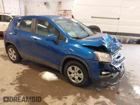 2015 Chevrolet Trax LS with VIN KL7CJKSB6FB178140, listed as a IAAI auction lot 41580006 with 52,014 mi miles. Bid and sale history available at carsss.com. Image 1.