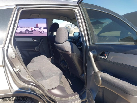 2011 Honda CR-V LX with VIN 3CZRE3H32BG704945, listed as a IAAI auction lot 41414275 with 218,831 mi miles. Bid and sale history available at carsss.com. Image 8.