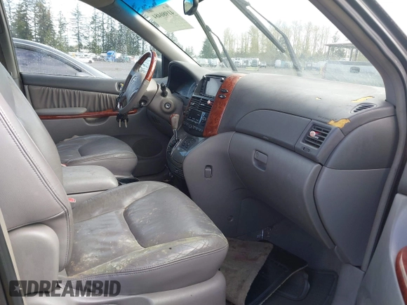 2004 Toyota Sienna XLE with VIN 5TDBA22C54S025665, listed as a IAAI auction lot 41980484 with 219,035 mi miles and . Bid and sale history available at DreamBid. Image 5.