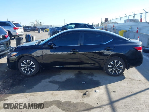 2024 Nissan Sentra S z VIN 3N1AB8BV9RY229224, wystawiony jako IAAI lot #41625753 z przebiegiem 20 740 mil mil oraz . Historia ofert i sprzedaży dostępna na DreamBid. Obrazek 14.