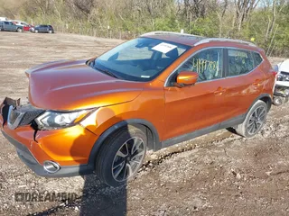 2017 Nissan Rogue S z VIN JN1BJ1CP9HW016617, wystawiony jako IAAI lot #41997886 z przebiegiem 97 431 mil mil oraz . Historia ofert i sprzedaży dostępna na DreamBid. Obrazek 17.