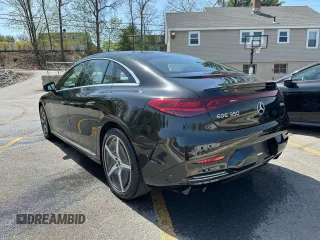 2024 Mercedes-Benz EQE 350 z VIN W1KEG1CB2RF054226, wystawiony jako Copart lot #55438155 z przebiegiem 728 mil mil oraz Czysty tytuł • Clean title. Historia ofert i sprzedaży dostępna na DreamBid. Obrazek 2.