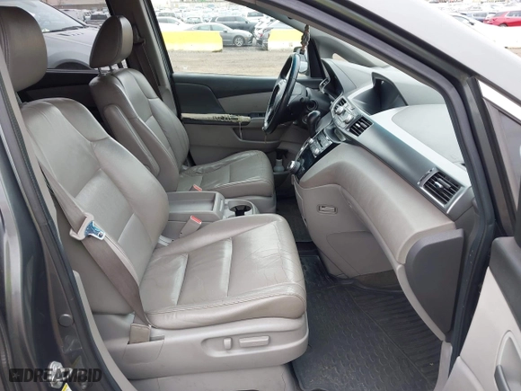 2011 Honda Odyssey EX-L with VIN 5FNRL5H61BB036921, listed as a IAAI auction lot 41939802 with 126,656 mi miles. Bid and sale history available at carsss.com. Image 5.