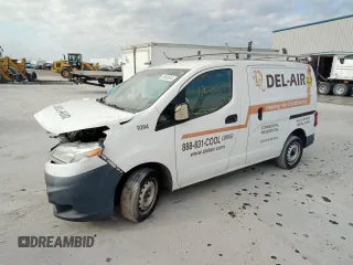 2015 Nissan NV200 SV with VIN 3N6CM0KN5FK704784, listed as a Copart auction lot 44656705 with 176,282 mi miles and Salvage Title. Bid and sale history available at carsss.com. Image 1.
