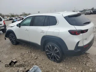 2023 Mazda CX-50 S Premium Plus z VIN 7MMVABEM0PN133946, wystawiony jako Copart lot #51903995 z przebiegiem 24 343 mil mil oraz Szkoda całkowita • Salvage title. Historia ofert i sprzedaży dostępna na DreamBid. Obrazek 2.