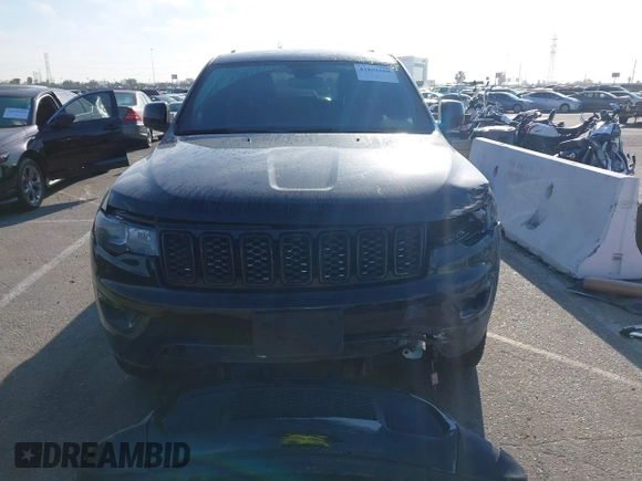 2018 Jeep Grand Cherokee Altitude with VIN 1C4RJEAG2JC430688, listed as a IAAI auction lot 41851808 with 82,959 mi miles. Bid and sale history available at carsss.com. Image 13.