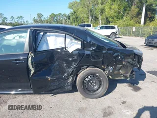 2025 Toyota Corolla LE z VIN 5YFB4MDE8SP241176, wystawiony jako IAAI lot #41316242 z przebiegiem 2063 mil mil oraz . Historia ofert i sprzedaży dostępna na DreamBid. Obrazek 6.