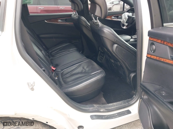 2019 Lincoln Nautilus Reserve with VIN 2LMPJ8LP3KBL17646, listed as a IAAI auction lot 41688302 with 92,208 mi miles. Bid and sale history available at carsss.com. Image 8.