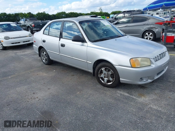 2002 Hyundai Accent GL with VIN KMHCG45C52U378454, listed as a IAAI auction lot 41418653 with 173,564 mi miles. Bid and sale history available at carsss.com. Image 1.