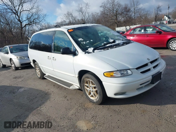 1998 Dodge Caravan LE with VIN 1B4GP54L7WB698340, listed as a IAAI auction lot 41252162 with 99,073 mi miles and . Bid and sale history available at carsss.com. Image 1.