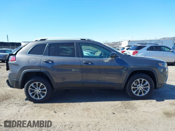 2019 Jeep Cherokee Latitude Plus with VIN 1C4PJMLB9KD177741, listed as a IAAI auction lot 41904835 with 110,792 mi miles. Bid and sale history available at carsss.com. Image 12.