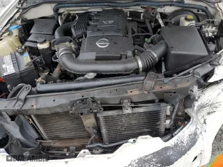2010 Nissan Pathfinder SE with VIN 5N1AR1NB2AC605384, listed as a Copart auction lot 52105735 with 138,019 mi miles and Salvage Title. Bid and sale history available at carsss.com. Image 13.