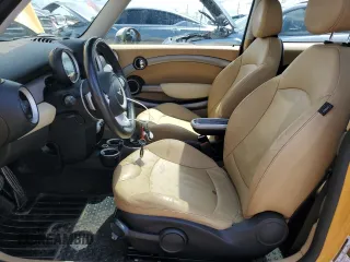 2009 MINI Hardtop S with VIN WMWMF73569TW82519, listed as a Copart auction lot 62872425 with 101,656 mi miles and Clean title. Bid and sale history available at DreamBid. Image 7.