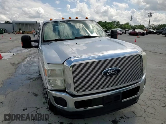 2014 Ford F-250 XL with VIN 1FT7W2B67EEB53642, listed as a Copart auction lot 58520585 with 281,417 mi miles and Salvage title. Bid and sale history available at DreamBid. Image 13.
