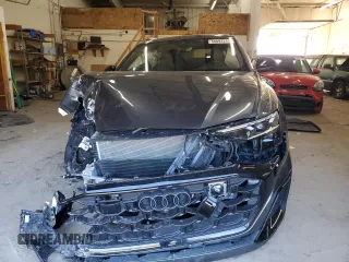 2024 Audi SQ8 Premium Plus z VIN WA1AWBF17RD008918, wystawiony jako Copart lot #48092245 z przebiegiem 14 211 mil mil oraz Szkoda całkowita • Salvage title. Historia ofert i sprzedaży dostępna na DreamBid. Obrazek 5.