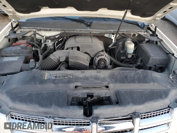 2010 Cadillac Escalade ESV Luxury z VIN 1GYUKHEF8AR102189, wystawiony jako Copart lot #82428034 z przebiegiem 163 848 mil mil oraz Szkoda całkowita • Salvage title. Historia ofert i sprzedaży dostępna na DreamBid. Obrazek 12.