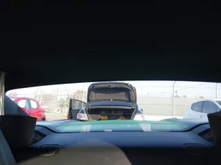 2017 Audi R8 z VIN WUAVACFX5H7903923, wystawiony jako IAAI lot #41348191 z przebiegiem 53 883 mil mil oraz . Historia ofert i sprzedaży dostępna na DreamBid. Obrazek 8.