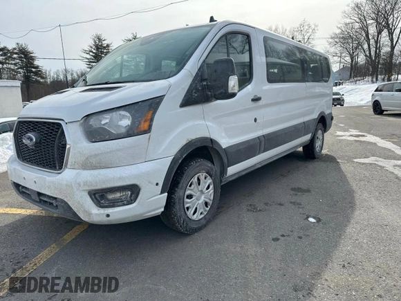 2024 Ford Transit Passenger XL с VIN 1FBAX2Y82RKA82339, выставлен на аукционе Copart как лот 45166695 с пробегом 23 021 миль миль и Чистый • Clean title. История ставок и продаж доступна на DreamBid. Изображение 1.