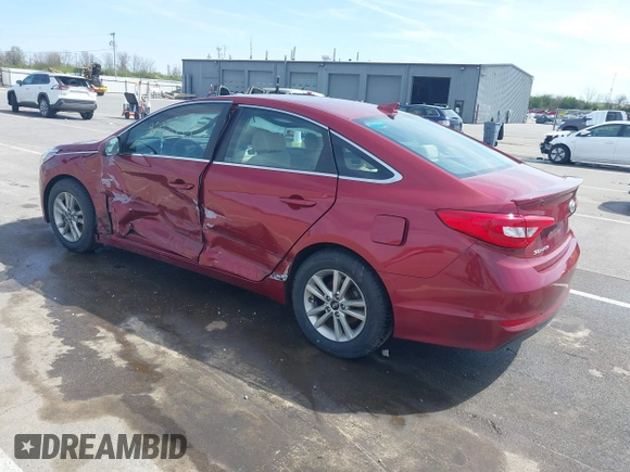 2015 Hyundai Sonata SE z VIN 5NPE24AF5FH146951, wystawiony jako IAAI lot #42037719 z przebiegiem 100 784 mil mil oraz . Historia ofert i sprzedaży dostępna na DreamBid. Obrazek 3.