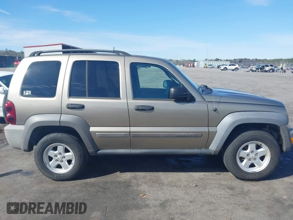 2007 Jeep Liberty Sport with VIN 1J4GL48K47W537636, listed as a IAAI auction lot 41740319 with 237,826 mi miles. Bid and sale history available at carsss.com. Image 13.