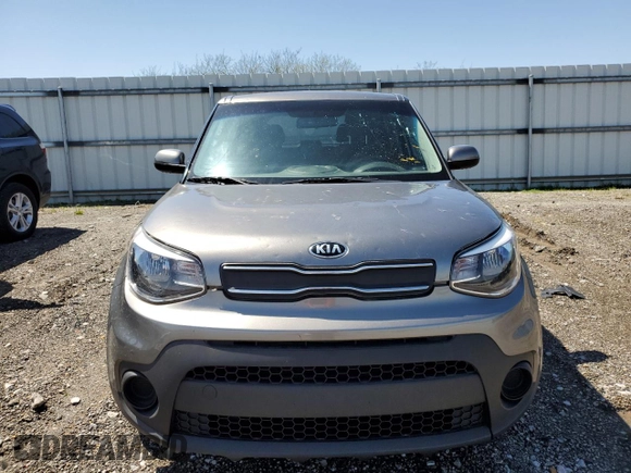 2018 Kia Soul with VIN KNDJN2A22J7587067, listed as a Copart auction lot 52005245 with 58,884 mi miles and Salvage Title. Bid and sale history available at DreamBid. Image 5.