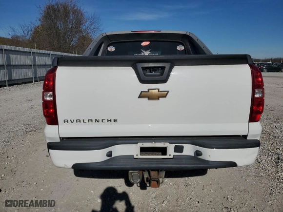 2007 Chevrolet Avalanche LT w/2LT with VIN 3GNEC12J57G164799, listed as a Copart auction lot 82043054 with 243,559 mi miles and Clean Title. Bid and sale history available at carsss.com. Image 6.
