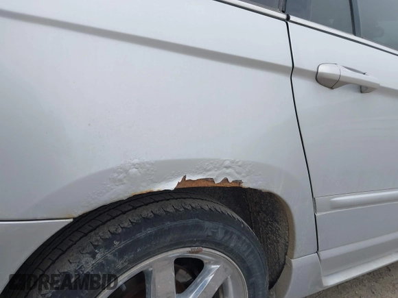 2008 Chrysler Pacifica Limited с VIN 2A8GF78X98R100762, выставлен на аукционе IAAI как лот 41462095 с пробегом 161 253 миль миль и . История ставок и продаж доступна на DreamBid. Изображение 14.