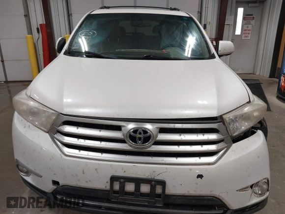 2013 Toyota Highlander Limited with VIN 5TDDK3EH6DS251104, listed as a IAAI auction lot 42605817 with 131,720 mi miles and . Bid and sale history available at DreamBid. Image 12.