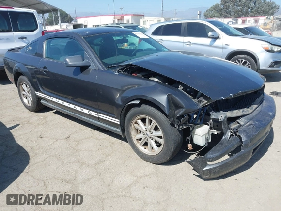 2007 Ford Mustang Deluxe with VIN 1ZVFT80N475280060, listed as a IAAI auction lot 42549286 with 167,289 mi miles and . Bid and sale history available at DreamBid. Image 1.