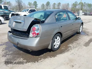 2005 Nissan Altima 3.5 SE with VIN 1N4BL11DX5C353106, listed as a IAAI auction lot 41833288 with 148,146 mi miles. Bid and sale history available at carsss.com. Image 4.