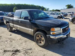2003 GMC Sierra 1500 SLT z VIN 2GTEK19T831202788, wystawiony jako Copart lot #57964195 z przebiegiem Nie podano mil oraz Czysty tytuł • Clean title. Historia ofert i sprzedaży dostępna na DreamBid. Obrazek 4.