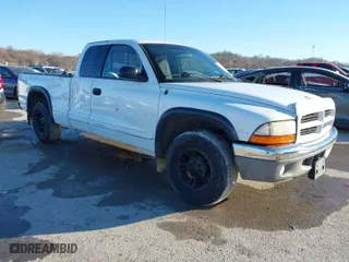 1998 Dodge Dakota SLT with VIN 1B7GL22Y6WS686210, listed as a IAAI auction lot 41184877 with 152,555 mi miles. Bid and sale history available at carsss.com. Image 1.