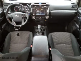 2022 Toyota 4Runner TRD Off Road with VIN JTEPU5JR1N6081474, listed as a Copart auction lot 47635025 with 60,673 mi miles and Clean Title. Bid and sale history available at carsss.com. Image 8.