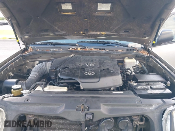 2006 Toyota 4Runner SR5 with VIN JTEZU14R460071166, listed as a IAAI auction lot 42217604 with 205,141 mi miles and . Bid and sale history available at DreamBid. Image 10.