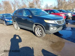 2012 Kia Sorento LX with VIN 5XYKT4A67CG231633, listed as a IAAI auction lot 41210382 with 217,055 mi miles. Bid and sale history available at carsss.com. Image 1.