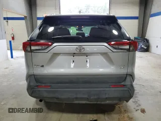 2019 Toyota RAV4 XLE with VIN 2T3P1RFV4KW042785, listed as a Copart auction lot 53110825 with 70,533 mi miles and Salvage Title. Bid and sale history available at DreamBid. Image 6.