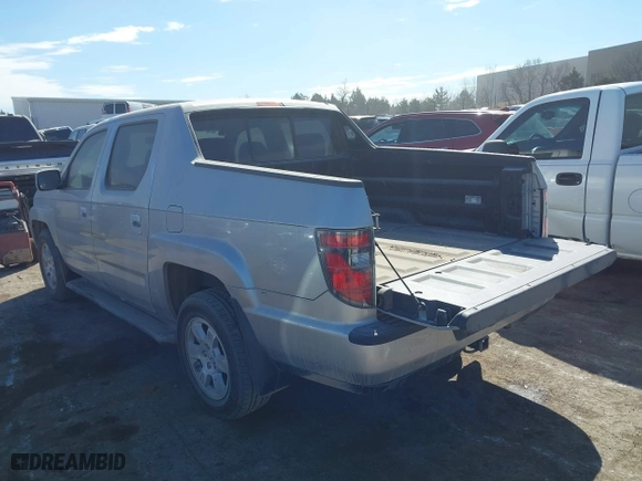 2013 Honda Ridgeline RTS with VIN 5FPYK1F47DB015204, listed as a IAAI auction lot 41654952 with 73,721 mi miles. Bid and sale history available at carsss.com. Image 3.