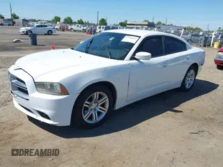2011 Dodge Charger SE z VIN 2B3CL3CG9BH532362, wystawiony jako IAAI lot #42310032 z przebiegiem 180 532 mil mil oraz . Historia ofert i sprzedaży dostępna na DreamBid. Obrazek 2.