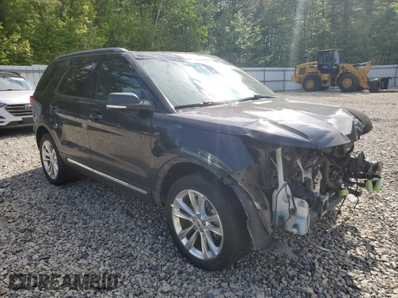 2019 Ford Explorer XLT z VIN 1FM5K8D86KGA81025, wystawiony jako Copart lot #58728645 z przebiegiem 120 197 mil mil oraz Szkoda całkowita • Salvage title. Historia ofert i sprzedaży dostępna na DreamBid. Obrazek 4.