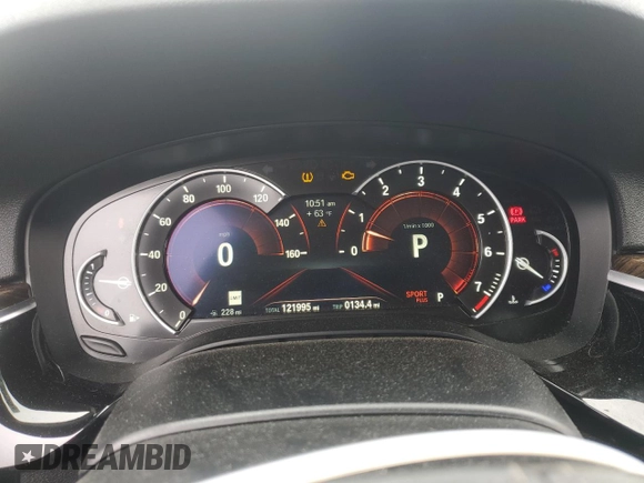 2019 BMW 5 Series 540i xDrive with VIN WBAJE7C54KWW19994, listed as a Copart auction lot 57973055 with 121,995 mi miles and Salvage title. Bid and sale history available at DreamBid. Image 9.