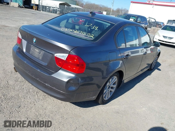 2007 BMW 3 Series 328i with VIN WBAVC53547FZ76093, listed as a IAAI auction lot 41852963 with 169,857 mi miles and . Bid and sale history available at carsss.com. Image 4.