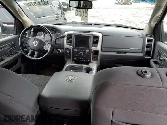 2018 Ram 2500 Big Horn with VIN 3C6UR5MJ1JG102774, listed as a Copart auction lot 85243574 with 112,579 mi miles and Salvage title. Bid and sale history available at DreamBid. Image 8.