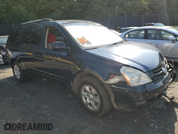 2010 Kia Sedona LX with VIN KNDMG4C38A6345852, listed as a Copart auction lot 68985594 with 146,469 mi miles and Salvage Title. Bid and sale history available at carsss.com. Image 4.
