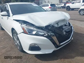 2020 Nissan Altima 2.5 S with VIN 1N4BL4BV3LC141251, listed as a IAAI auction lot 41922056 with 43,170 mi miles. Bid and sale history available at carsss.com. Image 6.