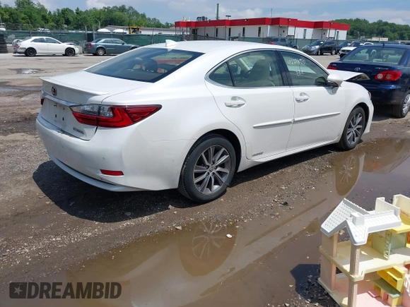 2016 Lexus ES 300h z VIN JTHBW1GG8G2110372, wystawiony jako IAAI lot #42278981 z przebiegiem 140 963 mil mil oraz . Historia ofert i sprzedaży dostępna na DreamBid. Obrazek 4.