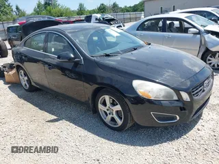 2012 Volvo S60 T5 z VIN YV1622FS0C2094893, wystawiony jako IAAI lot #42650635 z przebiegiem 223 874 mil mil oraz . Historia ofert i sprzedaży dostępna na DreamBid. Obrazek 1.