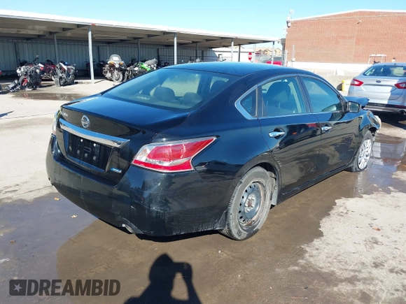 2014 Nissan Altima S with VIN 1N4AL3AP0EC284735, listed as a IAAI auction lot 41212568 with 194,625 mi miles and . Bid and sale history available at DreamBid. Image 4.