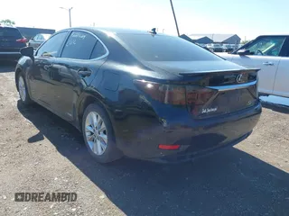 2013 Lexus ES 300h with VIN JTHBW1GG3D2029081, listed as a IAAI auction lot 42278289 with 226,119 mi miles and . Bid and sale history available at DreamBid. Image 3.